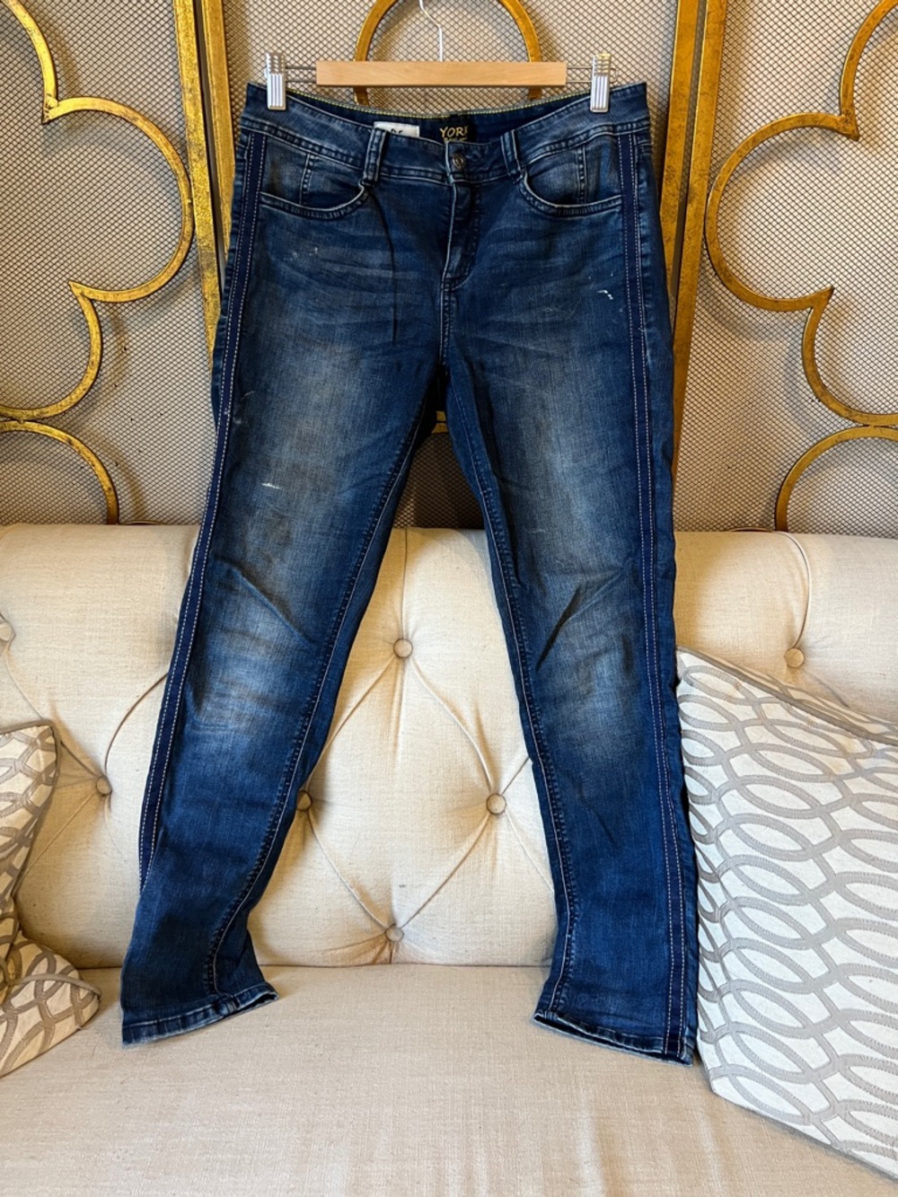 Women's Dark Blue Skinny Jeans with Faded Detail